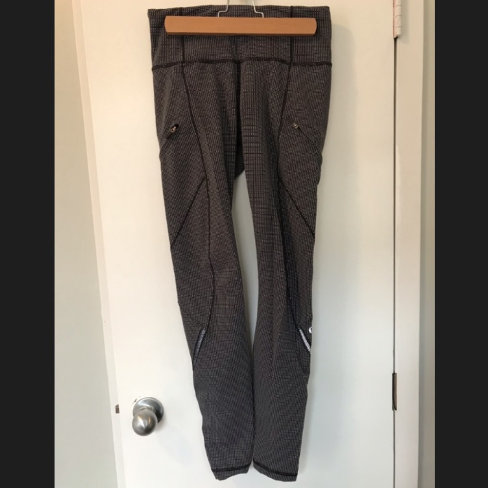 lululemon High Wasted Legging w/ Side Zippers